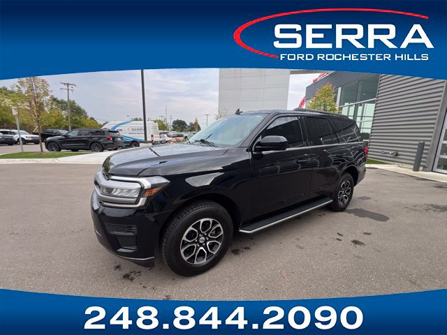 Used 2023 Ford Expedition XLT AWD/4WD image 1