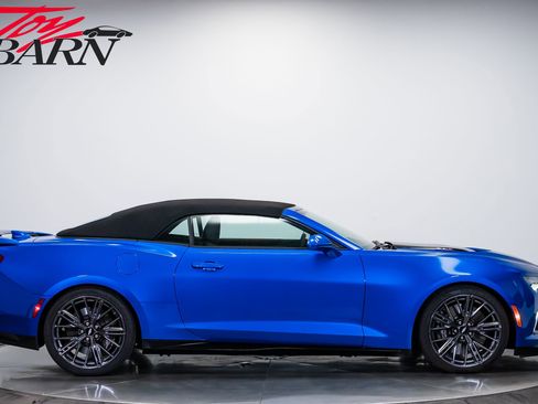 Used 2018 Chevrolet Camaro ZL1 w/ LPO, ZL1 Protection Package RWD image 14