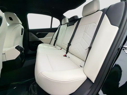New 2027 BMW 530i RWD image 21