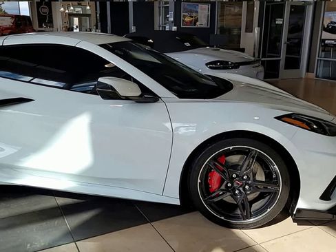 Used 2023 Chevrolet Corvette Stingray Preferred Cpe w/ Z51 Performance Package image 5