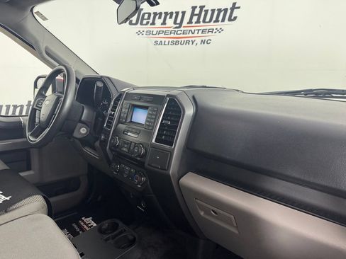 Used 2016 Ford F150 XLT RWD image 27