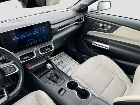 Used 2024 Ford Mustang Premium image 22
