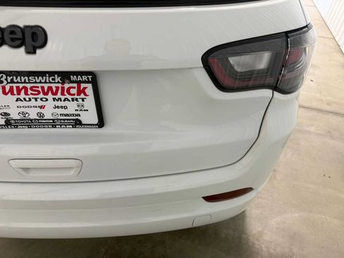 Used 2023 Jeep Compass High Altitude AWD/4WD image 18