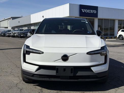 New 2026 Volvo EX30 Plus w/ Protection Package Premier image 22