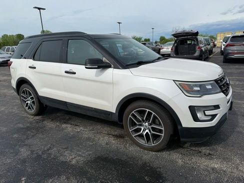 Used 2017 Ford Explorer Sport w/ Equipment Group 401A AWD/4WD image 1