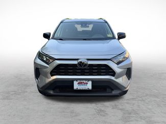 Used 2021 Toyota RAV4 LE AWD/4WD video 2