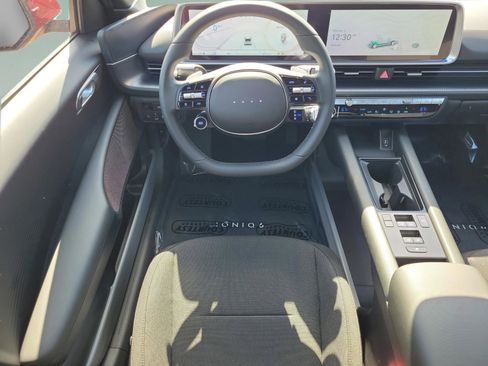 New 2025 Hyundai Ioniq 6 SE image 9