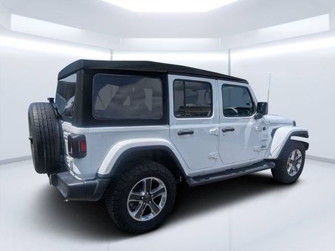 Used 2023 Jeep Wrangler Unlimited Sahara AWD/4WD image 3