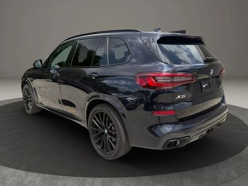 Used 2022 BMW X5 sDrive40i w/ M Sport Package RWD image 3