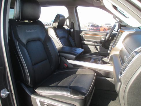 Used 2022 RAM 1500 Laramie image 17