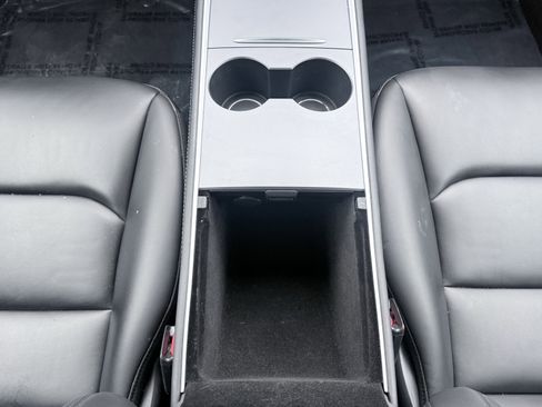 Used 2023 Tesla Model Y Long Range image 63