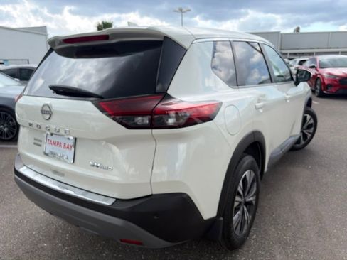 Used 2023 Nissan Rogue SV AWD/4WD image 9