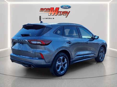 Used 2024 Ford Escape ST-Line w/ Tech Pack #1 AWD/4WD image 4