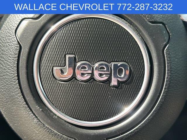 Used 2023 Jeep Gladiator Mojave AWD/4WD image 22