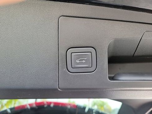 Used 2025 Cadillac XT5 Premium Luxury w/ Technology Package image 23