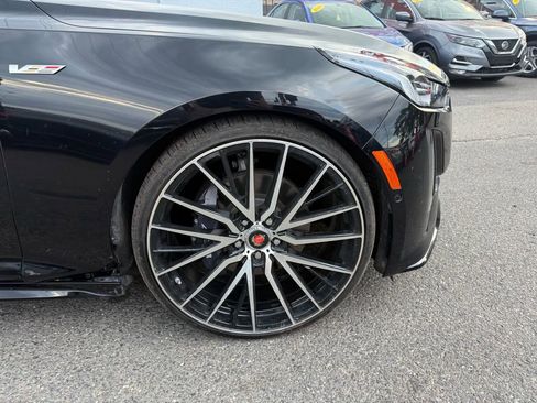 Used 2022 Cadillac CT5 V w/ Premium Package RWD image 10