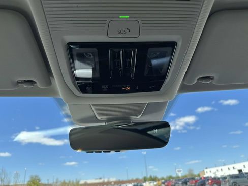New 2026 Volkswagen Tiguan SE AWD/4WD image 24