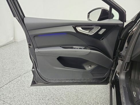 Used 2023 Audi Q4 e-tron Prestige w/ 20" Wheel Package image 14