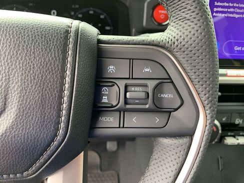 New 2025 Toyota Tacoma TRD Off-Road AWD/4WD image 26