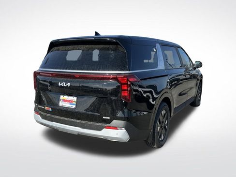 New 2026 Kia Carnival LXS FWD image 5