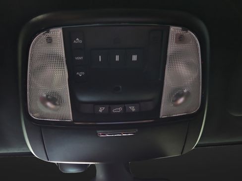 Used 2021 Dodge Durango SRT w/ Premium Interior Group AWD/4WD image 33