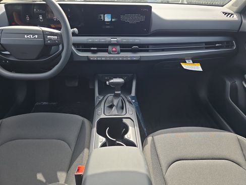 New 2026 Kia K4 LXS image 14