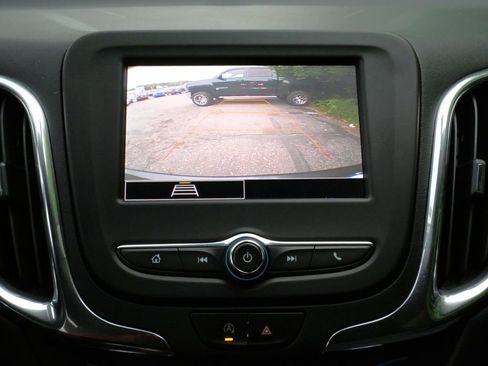 Used 2023 Chevrolet Equinox LT AWD/4WD image 23