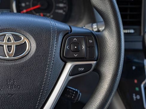 Used 2015 Toyota Sienna LE FWD image 14