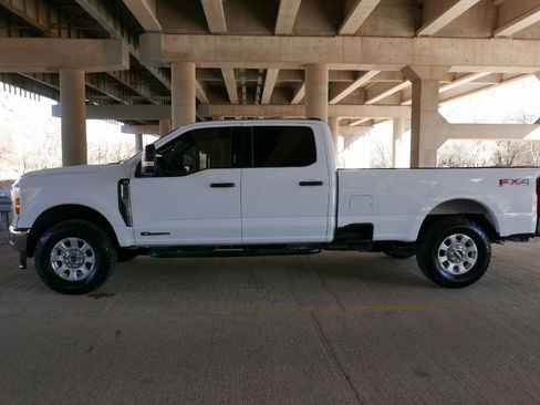Used 2024 Ford F250 XLT w/ FX4 Off-Road Package image 30