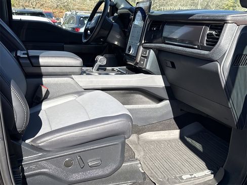 Used 2025 Ford F150 Lightning Lariat image 15