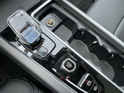 New 2026 Volvo XC60 B5 Plus w/ Protection Package Premier image 18