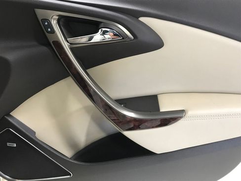 Used 2014 Buick Verano Leather FWD image 21