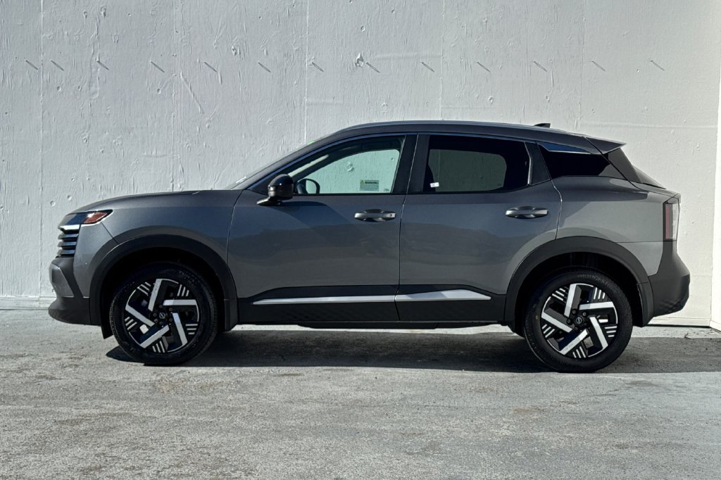 Used 2026 Nissan Kicks SV FWD image 6