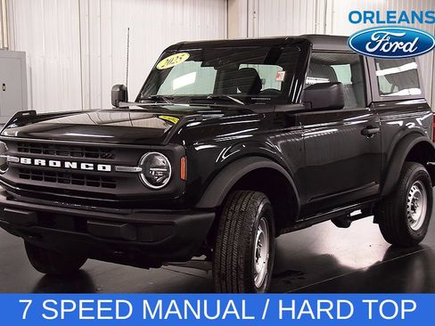 Used 2025 Ford Bronco 2-Door AWD/4WD image 3