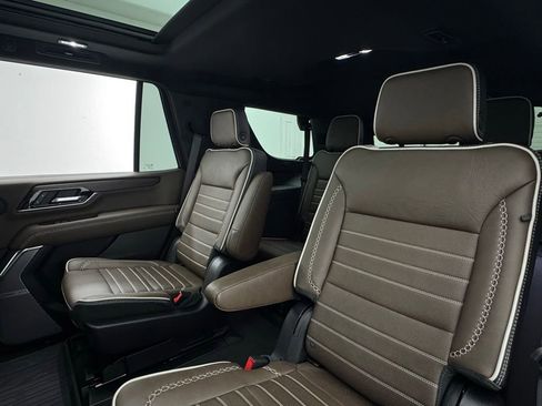 Used 2026 GMC Yukon Denali Ultimate AWD/4WD image 55