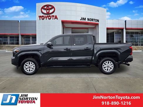 Used 2024 Toyota Tacoma SR5 image 5