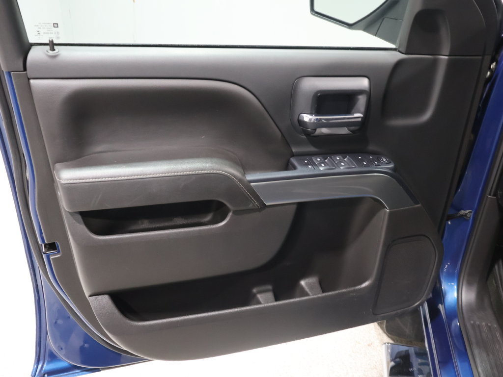Used 2018 Chevrolet Silverado 1500 LT w/ LT Eassist Package AWD/4WD image 12
