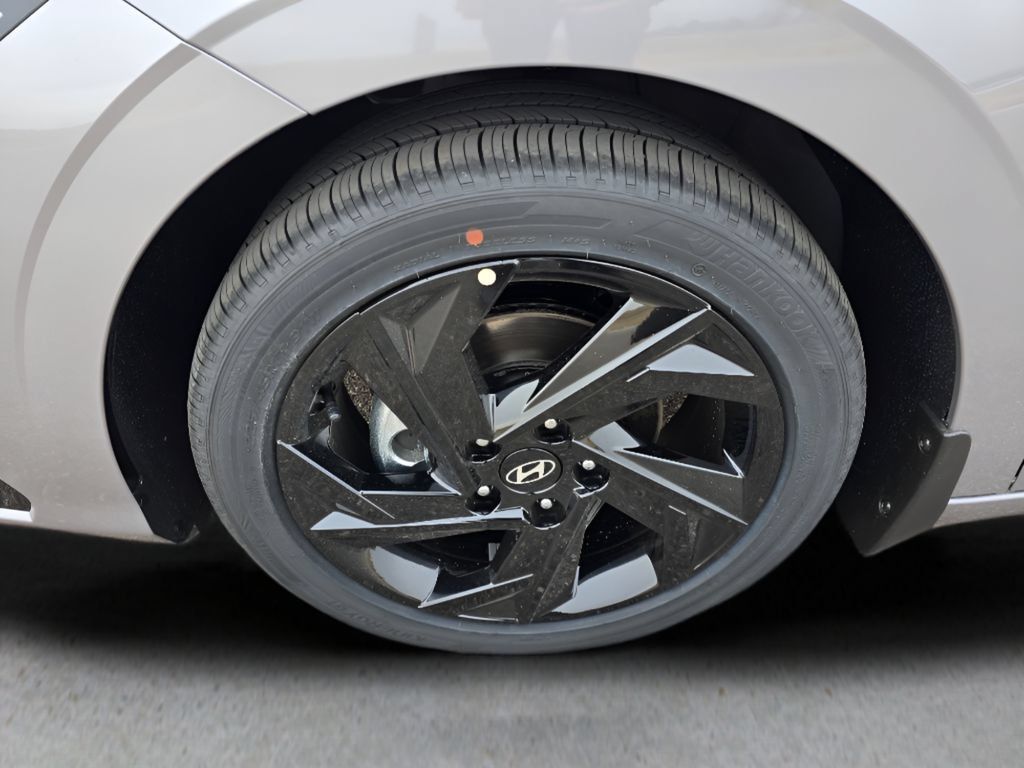 New 2026 Hyundai Elantra SEL Sport Premium FWD image 10