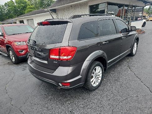 Used 2017 Dodge Journey SXT w/ Comfort/Convenience Group AWD/4WD image 3