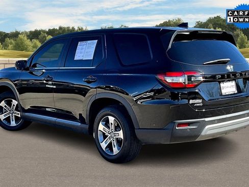 Used 2024 Honda Pilot EX-L image 11