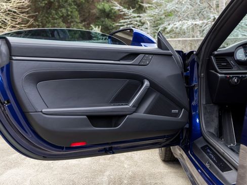 Certified 2022 Porsche 911 Carrera GTS image 21