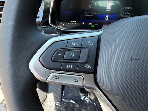 New 2026 Volkswagen Jetta SE FWD image 17
