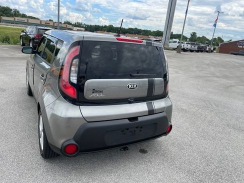 Used 2016 Kia Soul w/ Convenience Package FWD image 9