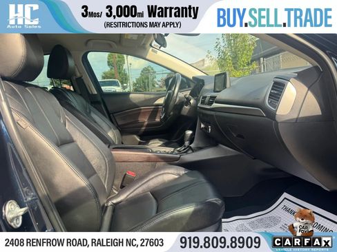 Used 2018 MAZDA MAZDA3 Touring FWD image 21
