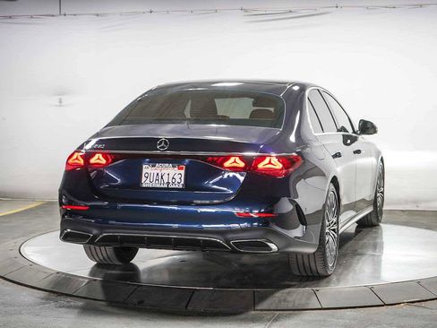 Used 2025 Mercedes-Benz E 350 Sedan image 10