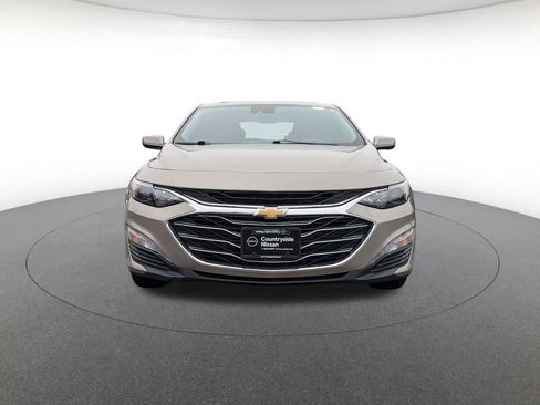 Used 2024 Chevrolet Malibu LT image 2