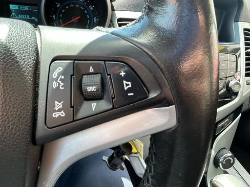 Used 2014 Chevrolet Cruze LT FWD image 19