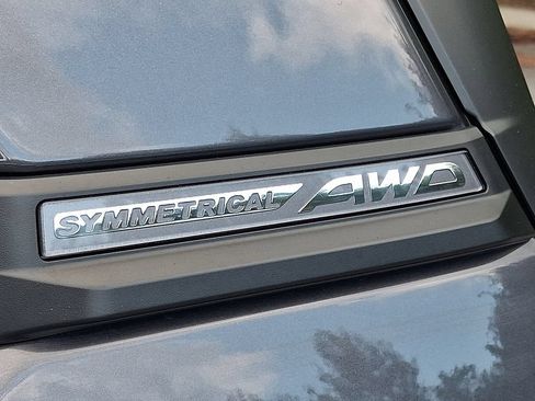 Certified 2025 Subaru Forester AWD/4WD image 31