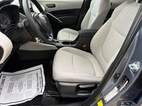 Used 2024 Toyota Corolla Cross L AWD/4WD image 24