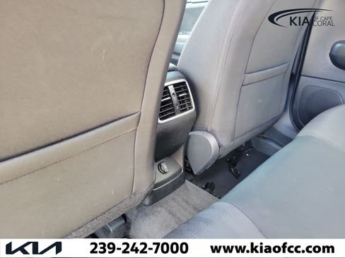 Used 2022 Kia Sportage LX FWD image 13